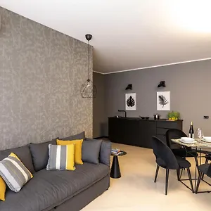  Apartament Laus App. 1 - Art & Design Nel Cuore Di - Via Dante Alighieri Włochy